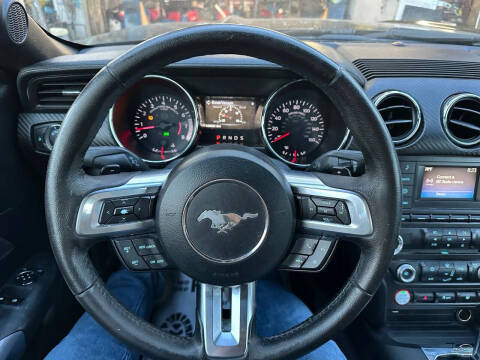 2015 Ford Mustang V6