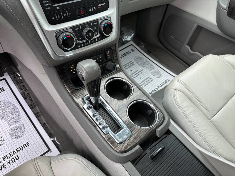 2016 GMC Acadia SLT-1