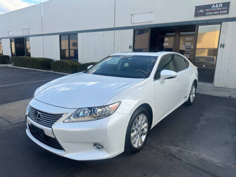 2015 Lexus ES 300h