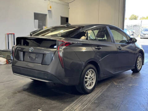 2017 Toyota Prius Two