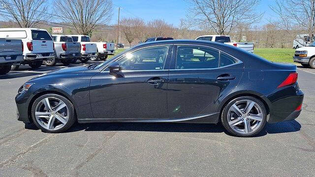 2018 Lexus IS 300