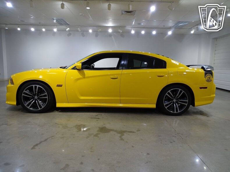 2012 Dodge Charger SRT8 Super Bee