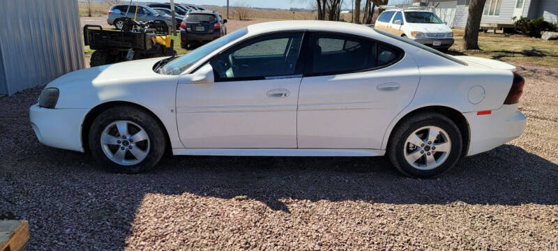 2006 Pontiac Grand Prix for sale at B&M Auto Sales and Service LLP in Marion SD