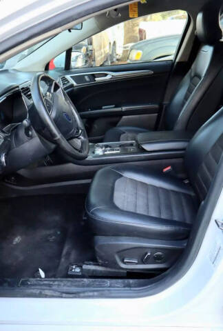 2017 Ford Fusion Hybrid SE