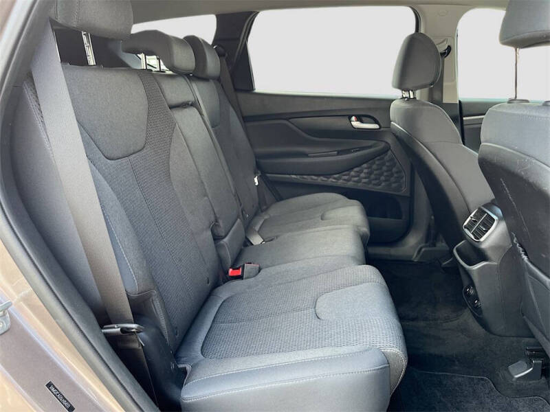 2020 Hyundai Santa Fe SE