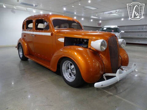1937 Plymouth P4