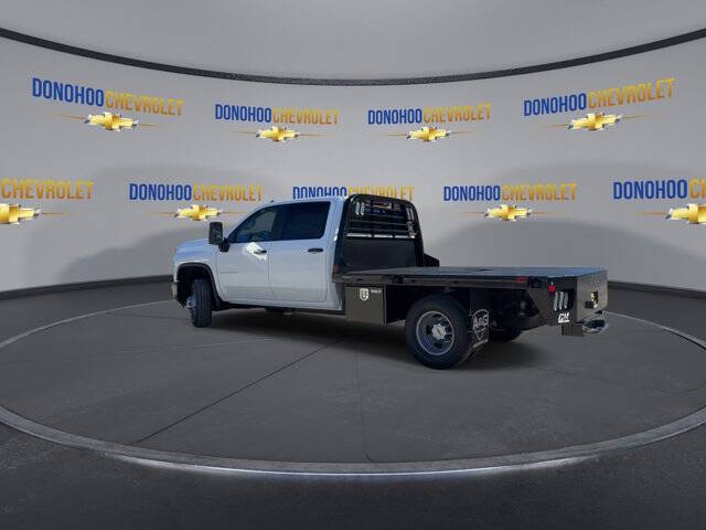 2026 Chevrolet Silverado 3500HD CC Work Truck