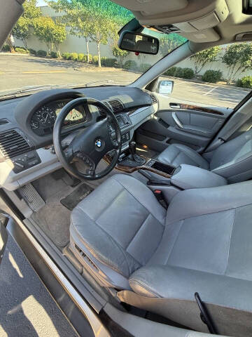 2003 BMW X5 3.0i