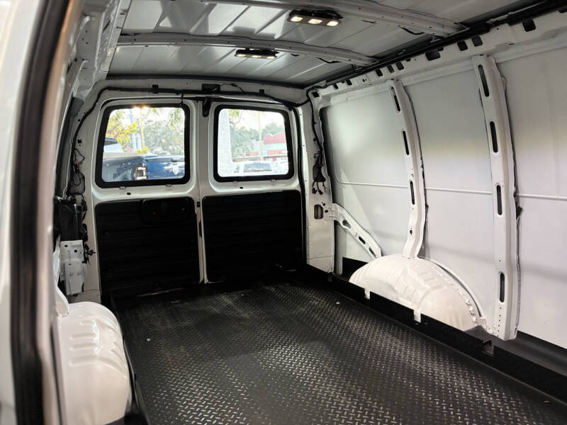 2019 GMC Savana 3500