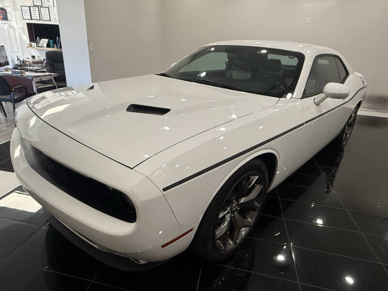 2015 Dodge Challenger SXT Plus