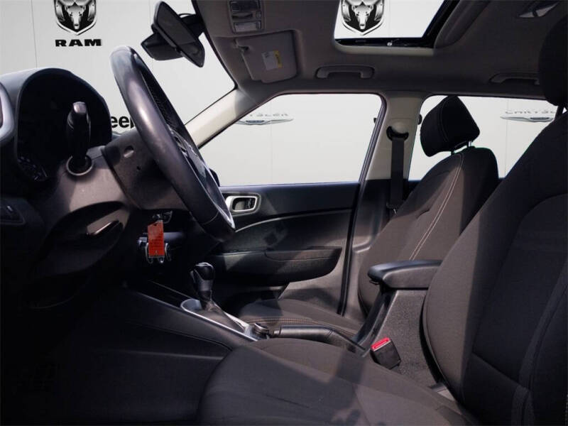 2022 Hyundai Venue SEL