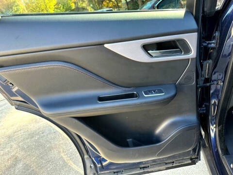 2017 Jaguar F-PACE 35t Prestige