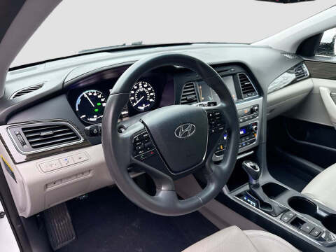 2017 Hyundai Sonata Hybrid