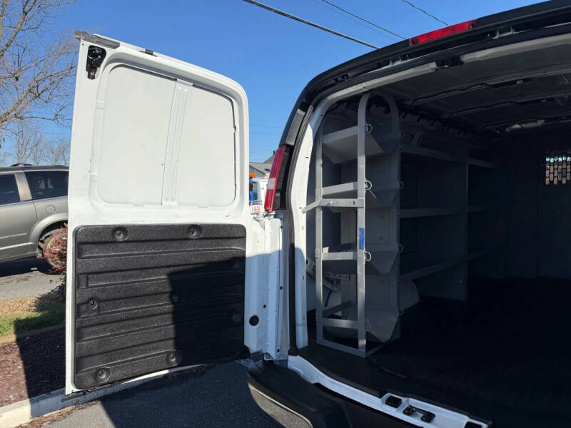 2022 GMC Savana 2500