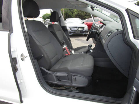 2019 Volkswagen e-Golf SE