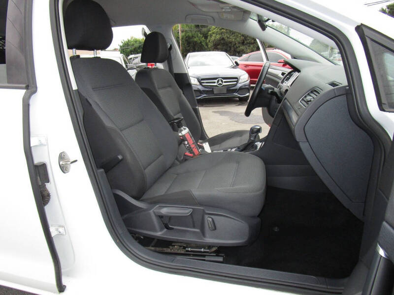 2019 Volkswagen e-Golf SE