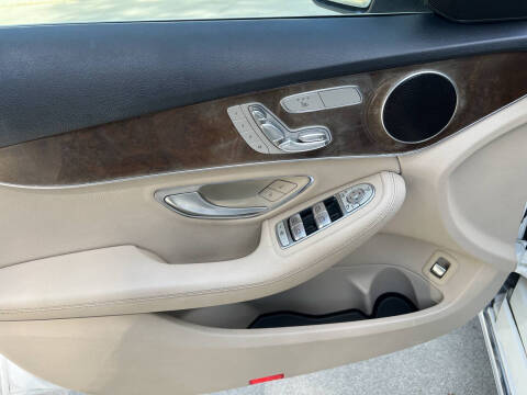 2017 Mercedes-Benz C-Class C 300