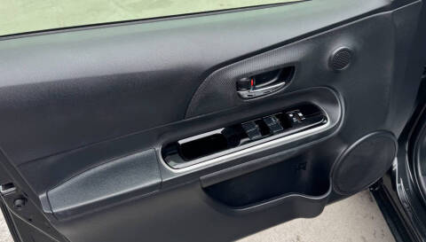 2016 Toyota Prius c Persona Special Edition