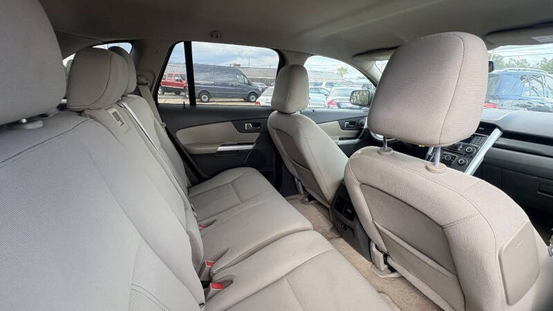 2011 Ford Edge SE