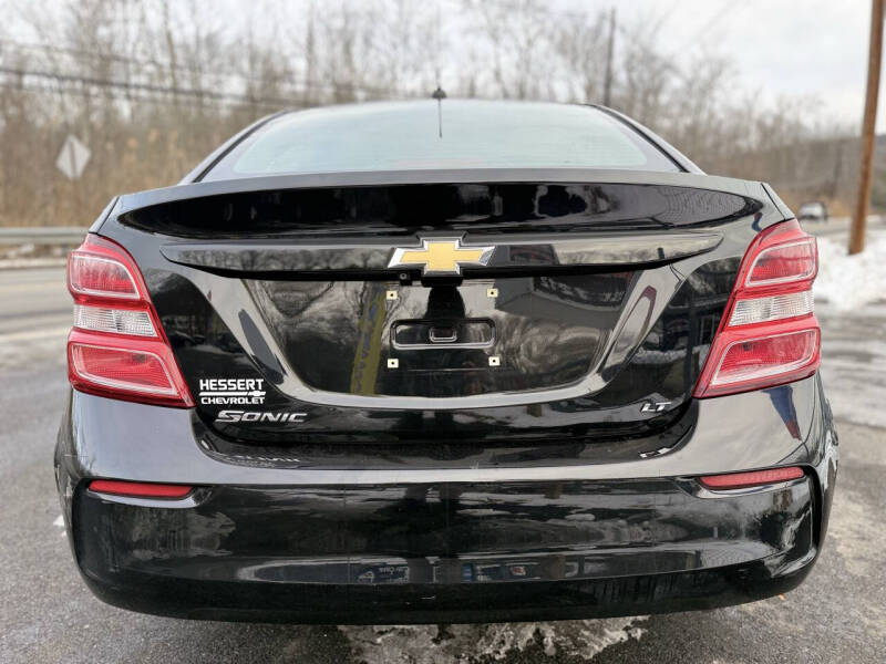 2019 Chevrolet Sonic LT Auto