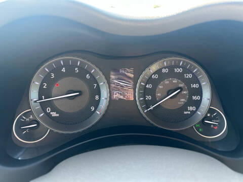 2013 Infiniti M37