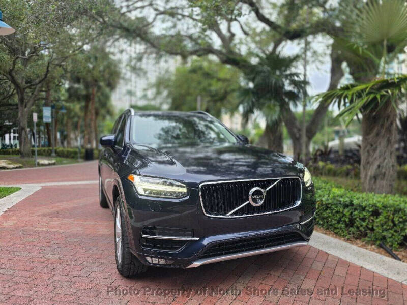 2016 Volvo XC90 T6 Momentum