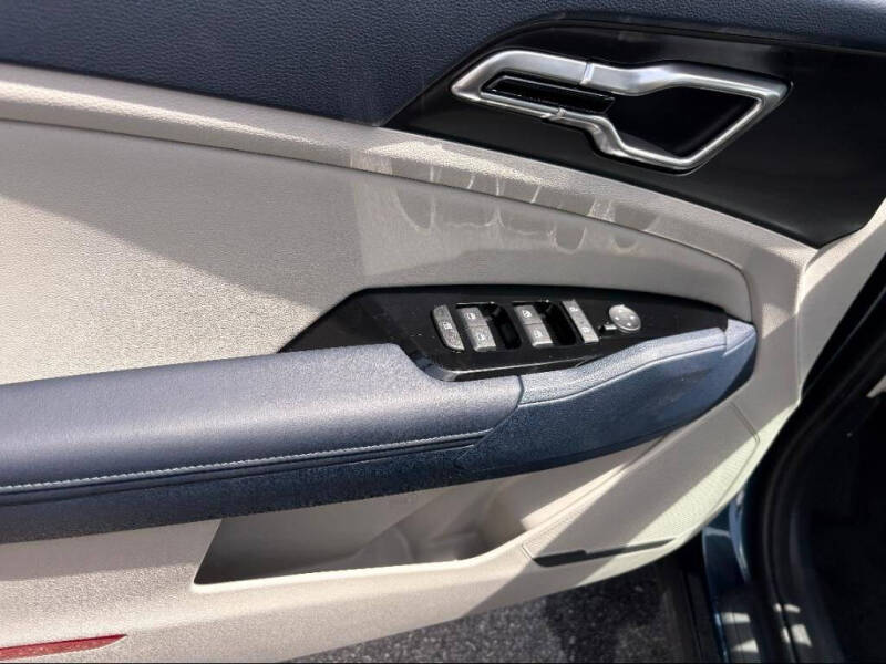 2025 Kia Sportage Hybrid EX