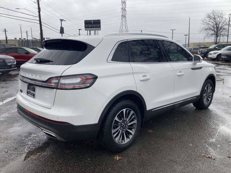 2022 Lincoln Nautilus Standard