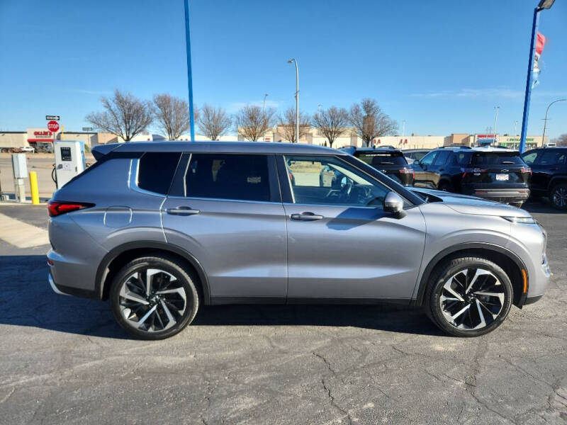 2024 Mitsubishi Outlander