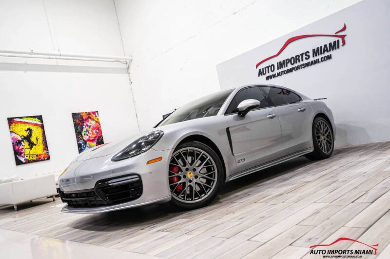 2019 Porsche Panamera GTS