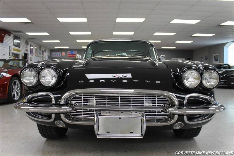 1961 Chevrolet Corvette 33