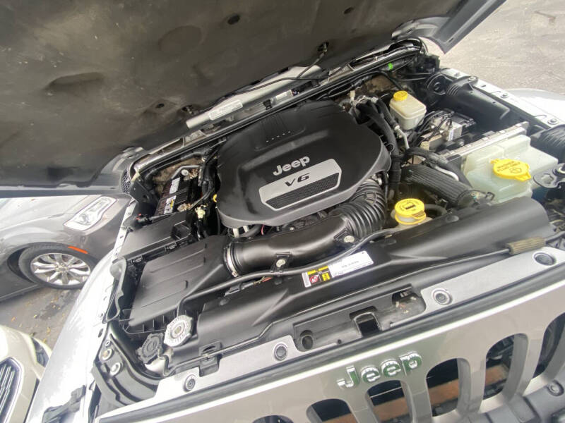 2016 Jeep Wrangler Unlimited Sahara 75th Anniversary