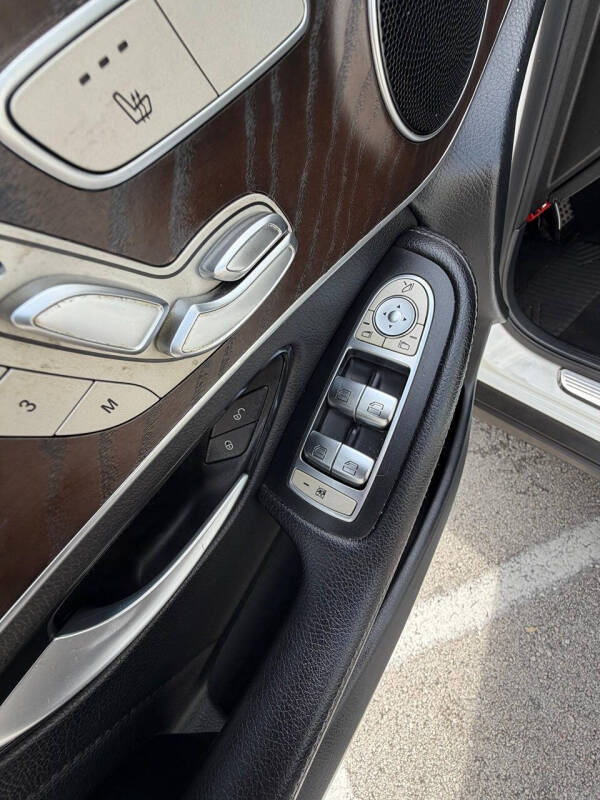 2019 Mercedes-Benz GLC GLC 300