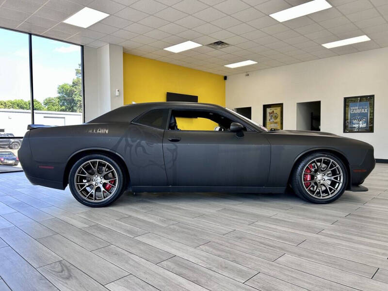 2016 Dodge Challenger SRT 392