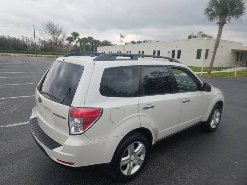 2009 Subaru Forester 2.5X Limited photo 21