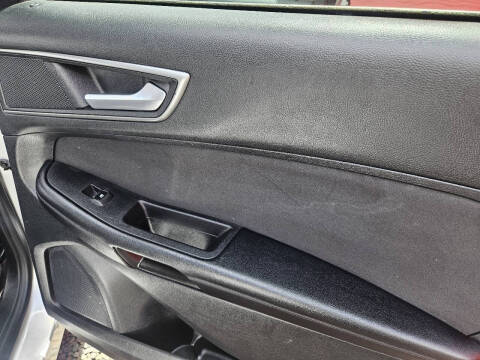 2016 Ford Edge SE