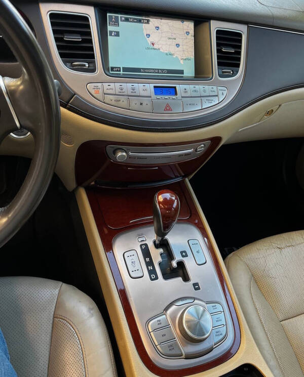 2012 Hyundai Genesis 4.6L V8