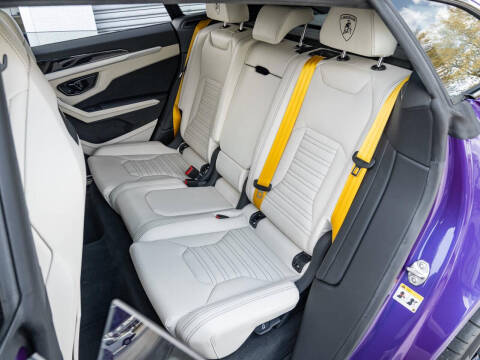 2025 Lamborghini Urus SE