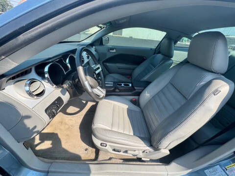 2006 Ford Mustang GT Deluxe