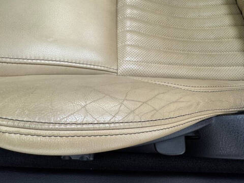 2005 Ford Thunderbird Deluxe