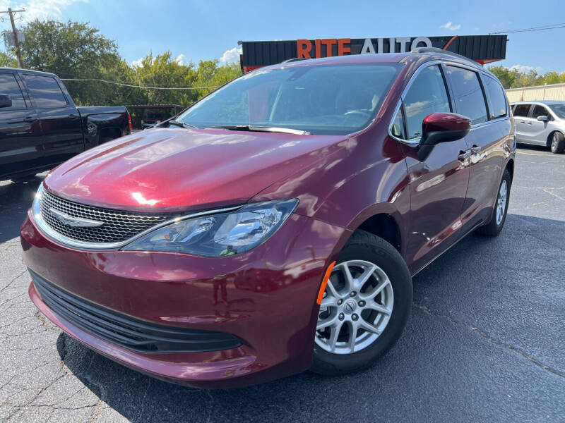 2021 Chrysler Voyager for sale in Arlington, TX