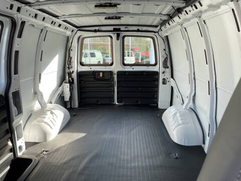 2025 GMC Savana 2500