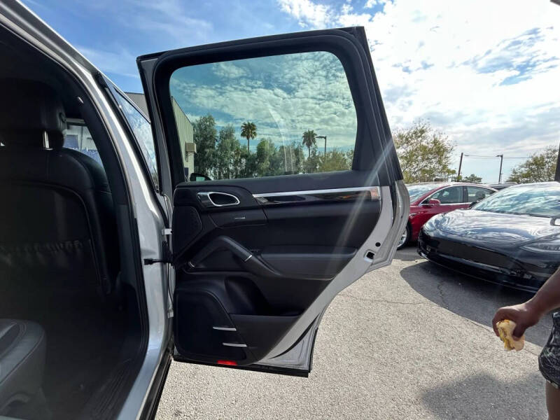 2012 Porsche Cayenne Tiptronic