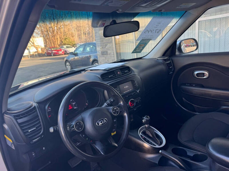 2017 Kia Soul +