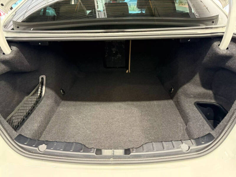 2016 BMW 5 Series 528i