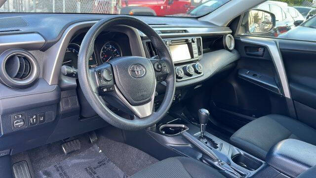2017 Toyota RAV4 LE