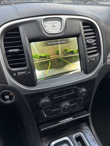 2021 Chrysler 300 Touring