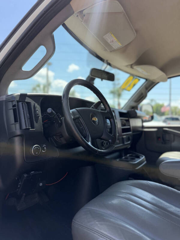 2020 Chevrolet Express 2500