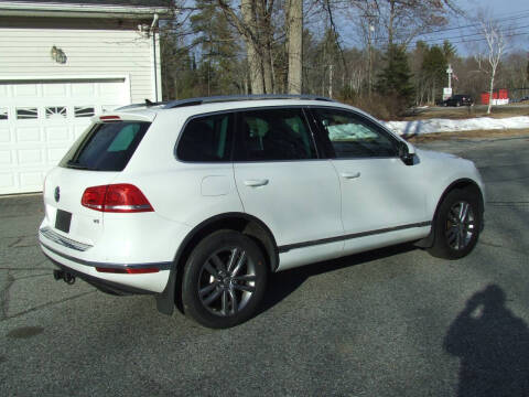 2016 Volkswagen Touareg VR6 Lux