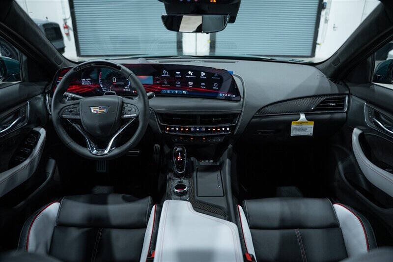 2025 Cadillac CT5-V Blackwing